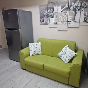 Il Cortiletto Verde Casa vacanze Aeroporto di Catania Fontana Rossa